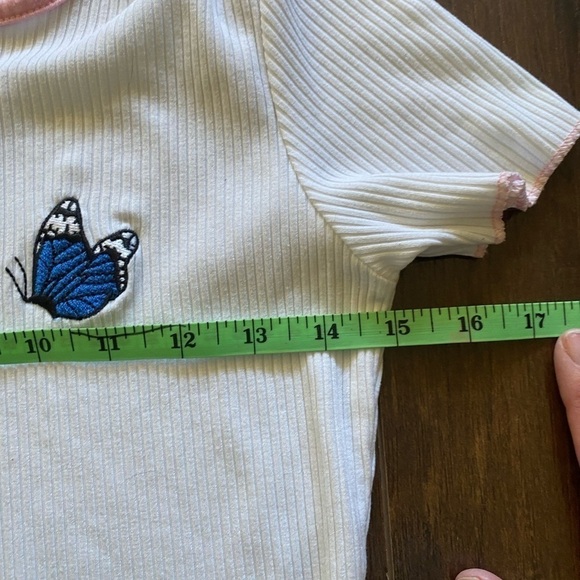 Romwe White Pink Trim Butterfly Notch Neck Tee Small - Picture 3 of 10